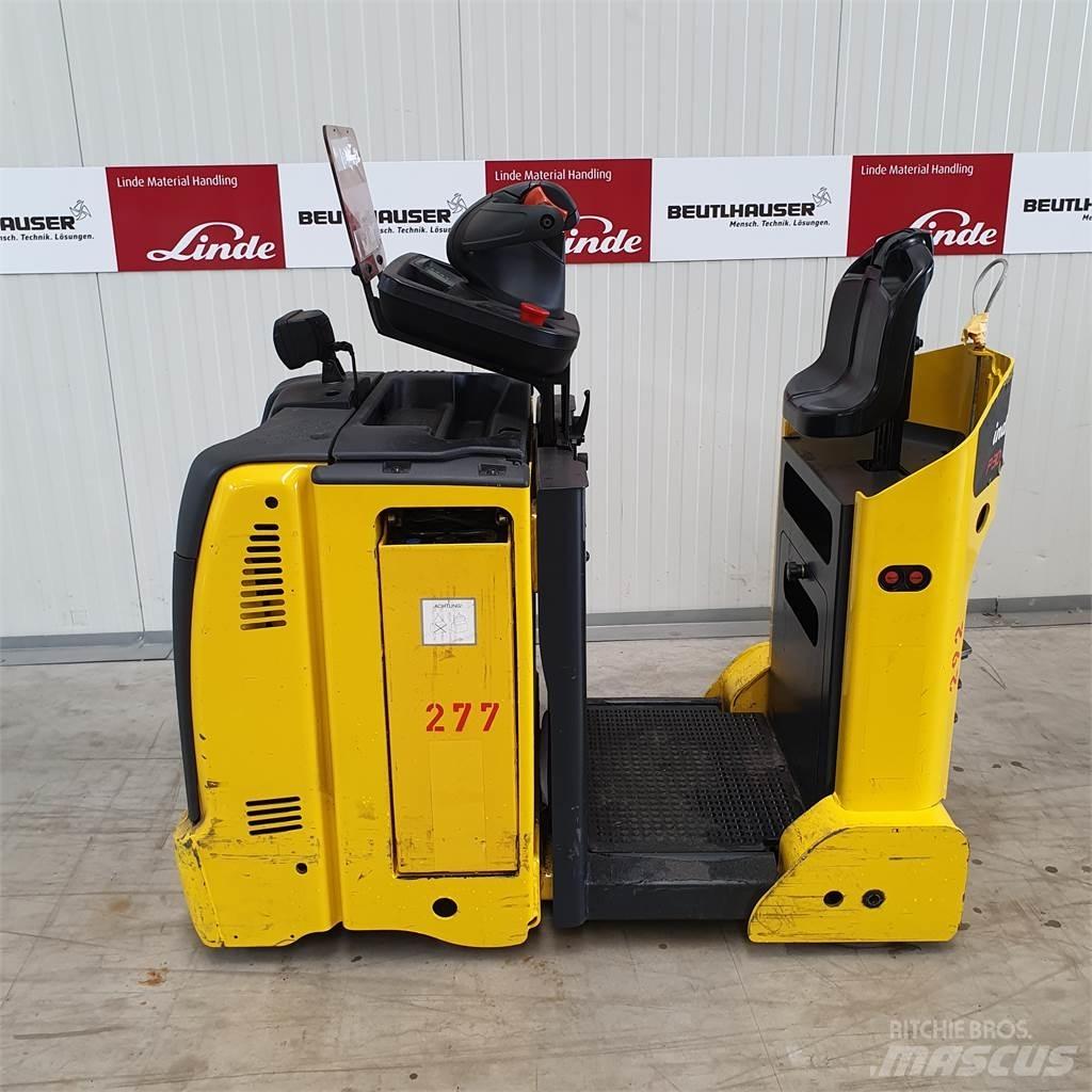 Linde P30C Bugsertruck