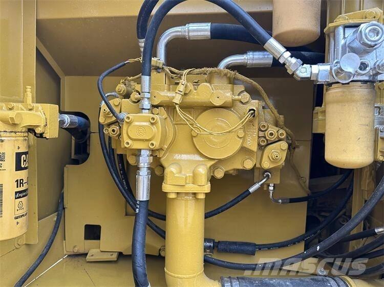 CAT 326D Gravemaskiner på larvebånd