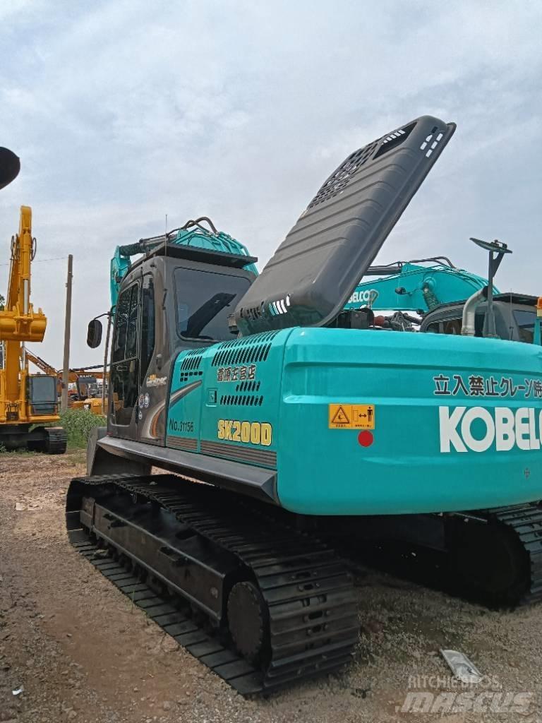 Kobelco SK 200D Midi-gravemaskiner 7t - 12t