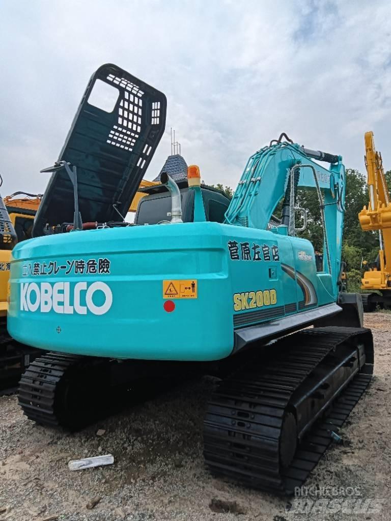 Kobelco SK 200D Midi-gravemaskiner 7t - 12t