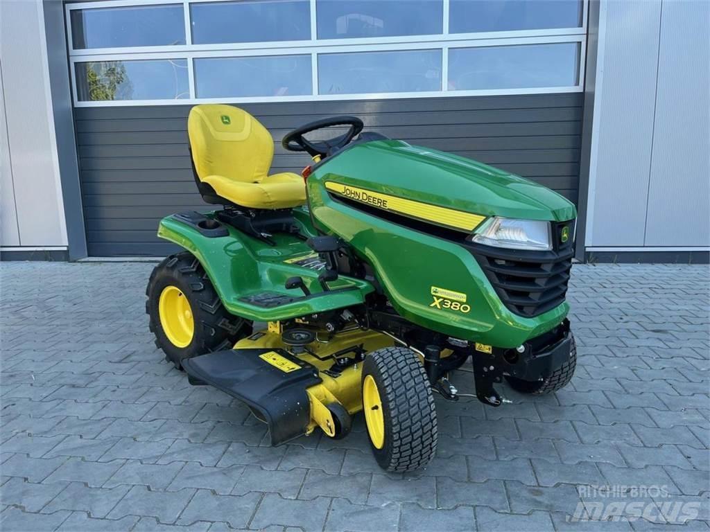 John Deere X380 Green plæneklippere