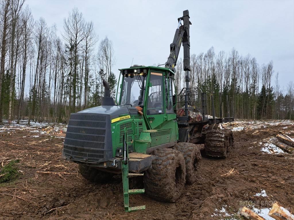 John Deere 1210 G Udkørselsmaskiner