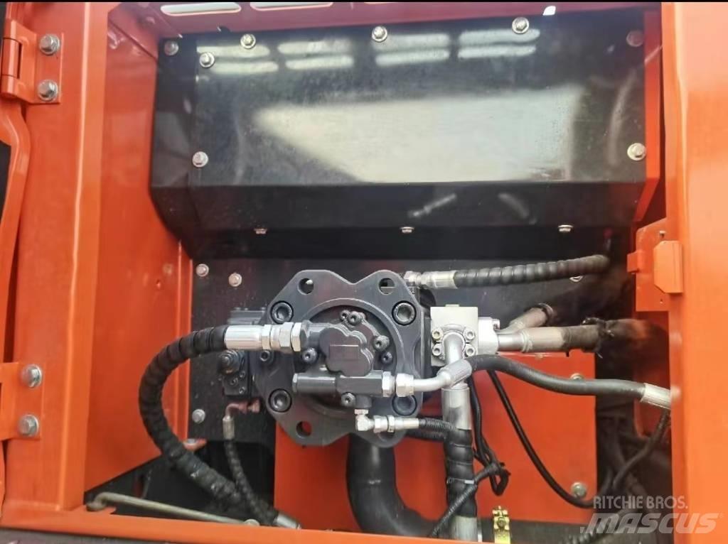 Doosan DX225 Gravemaskiner på larvebånd