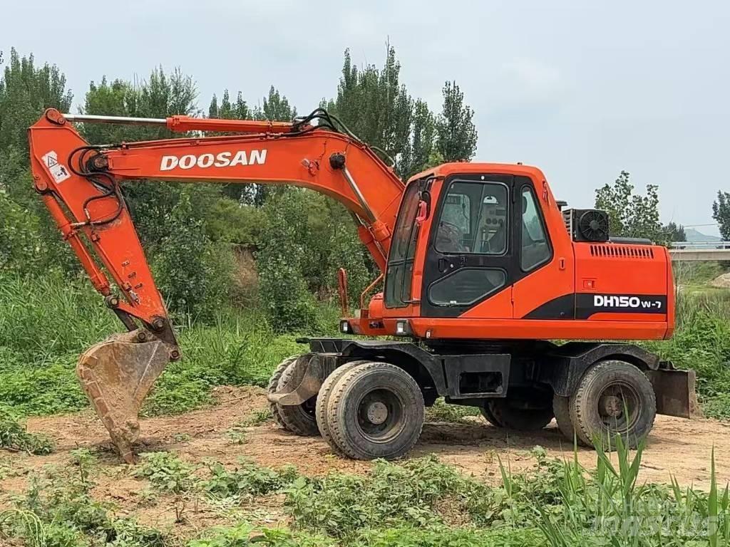 Doosan DH 150 W-7 Gravemaskiner på hjul