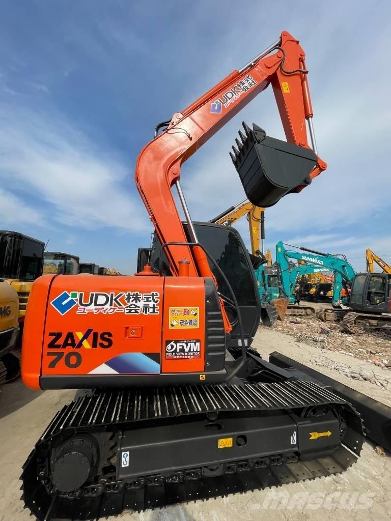 Hitachi Zaxis 70 Gravemaskiner på larvebånd