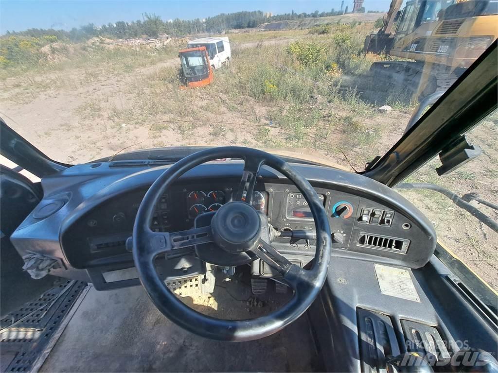 CAT 730 Chassis