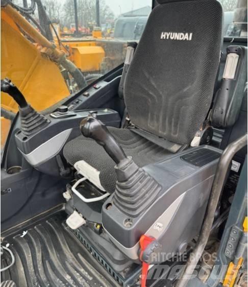 Hyundai HX 220 L Gravemaskiner på larvebånd