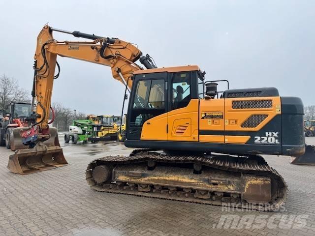 Hyundai HX 220 L Gravemaskiner på larvebånd