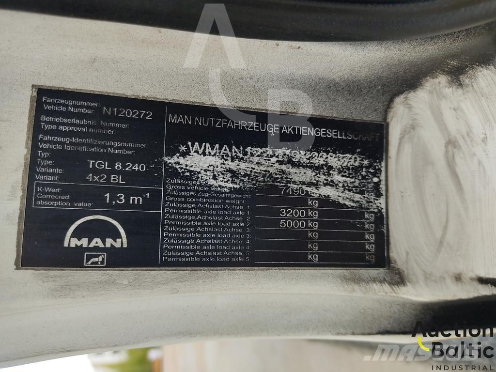 MAN TGL8.240 Autotransportere / Knæklad