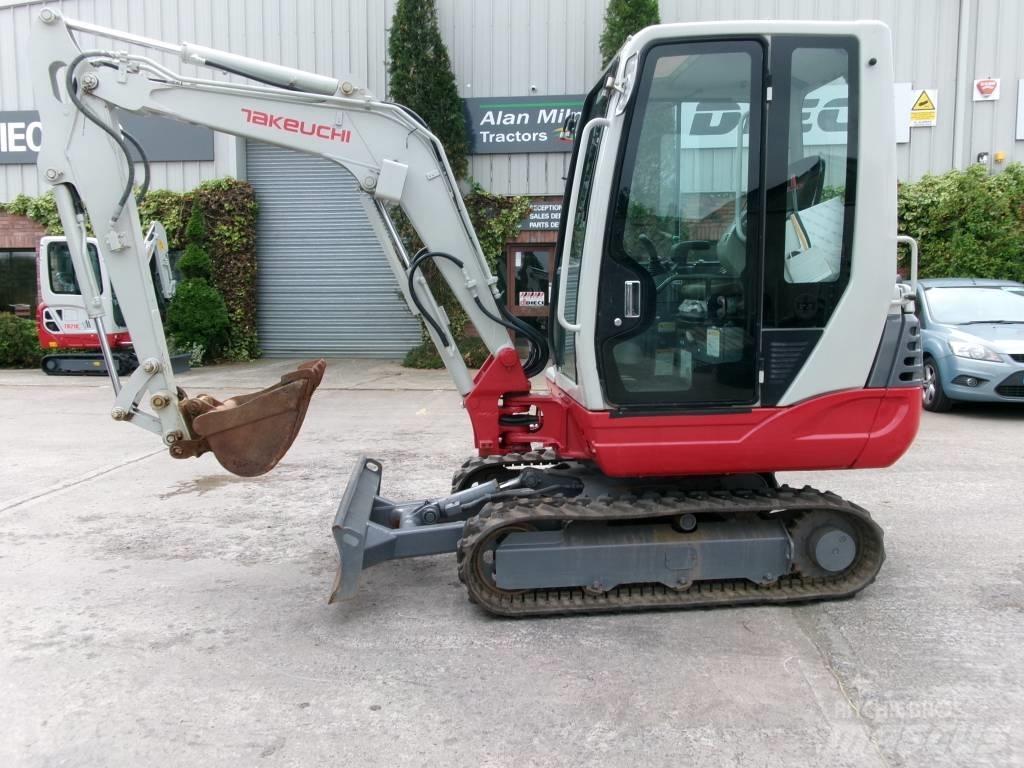 Takeuchi TB 228 Minigravemaskiner