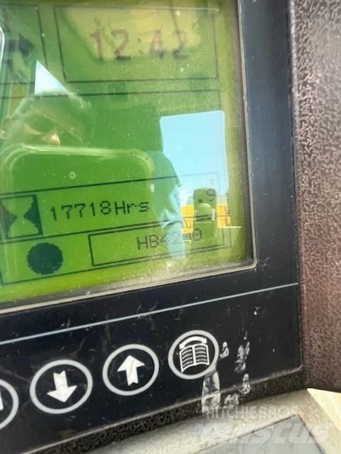 Liebherr R 954C  HD Gravemaskiner på hjul