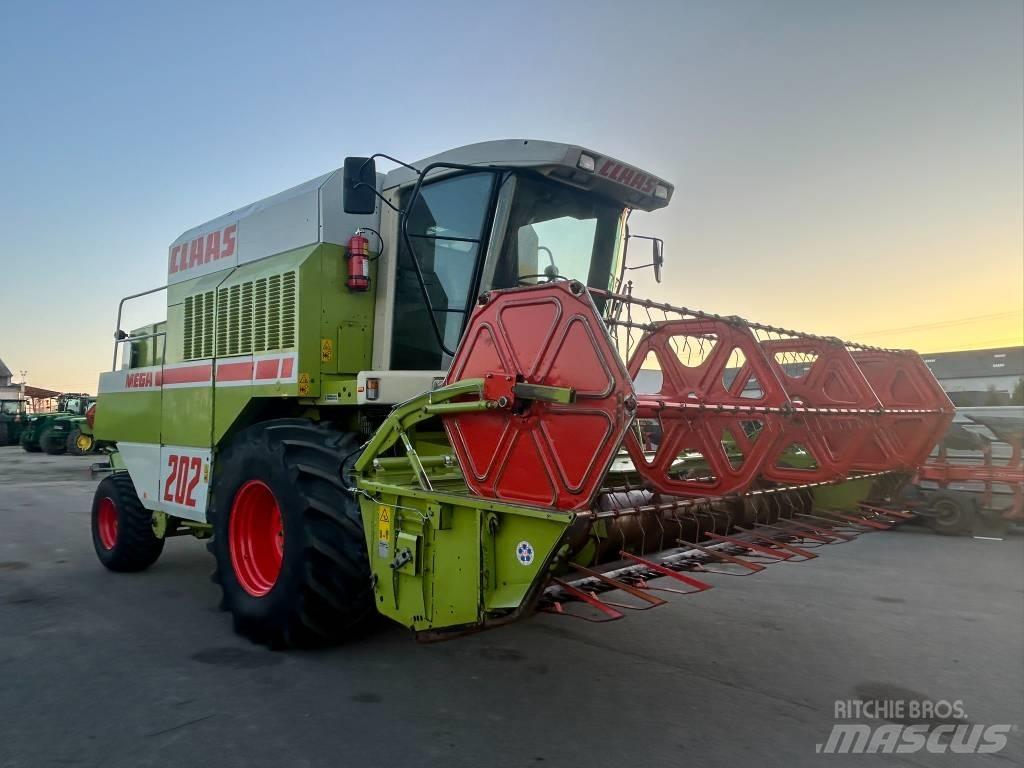 CLAAS Mega 202 Mejetærskere