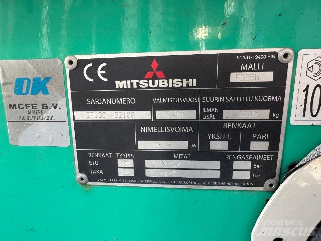 Mitsubishi FD25N Diesel gaffeltrucks