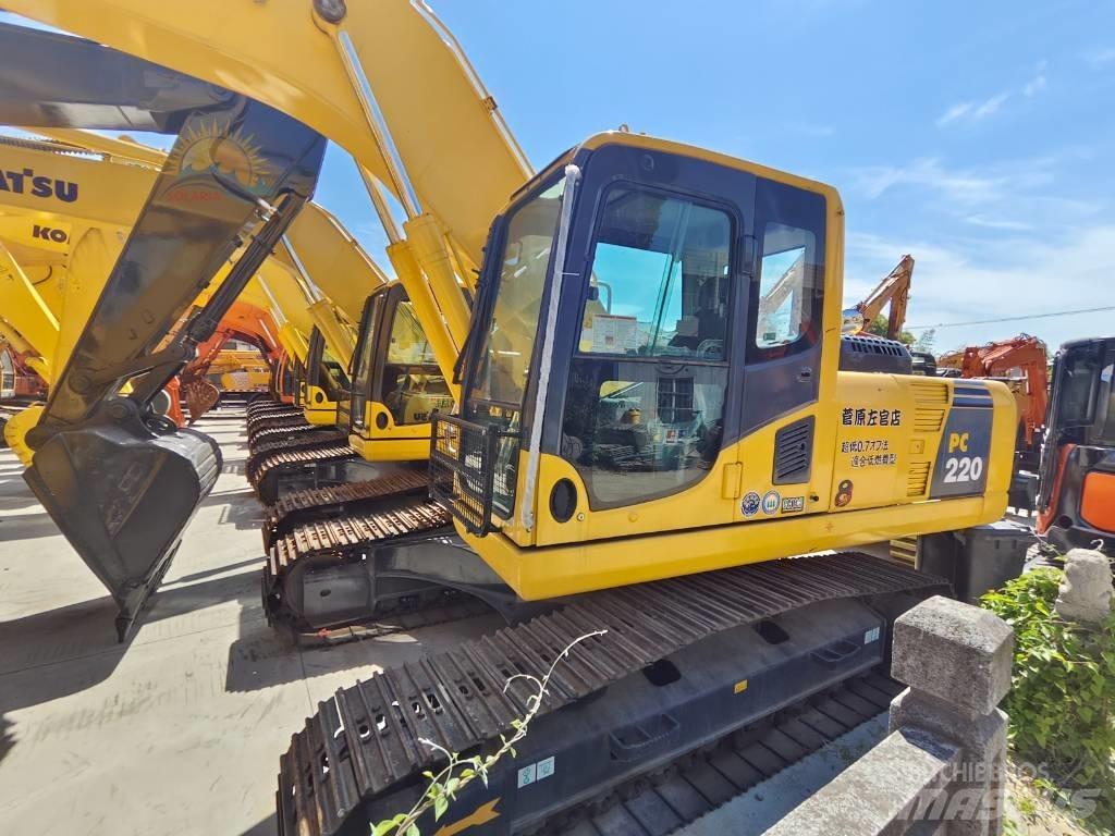 Komatsu PC 220-8 Gravemaskiner på larvebånd