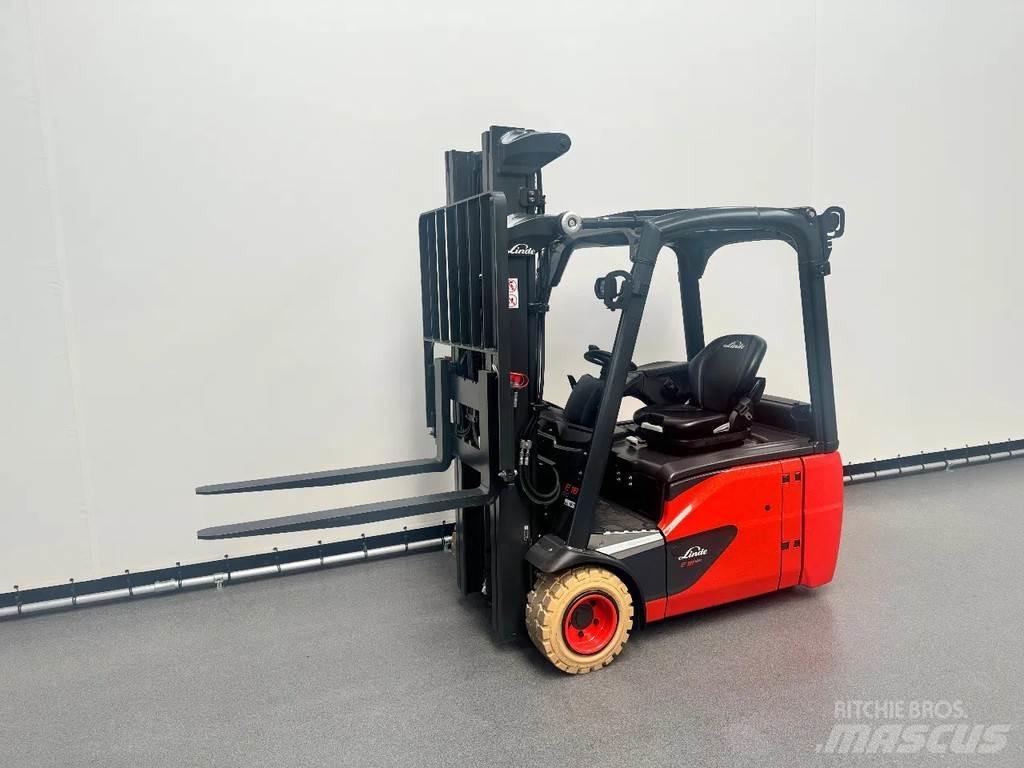 Linde 386 E 18 - 02 Gaffeltrucks - andre