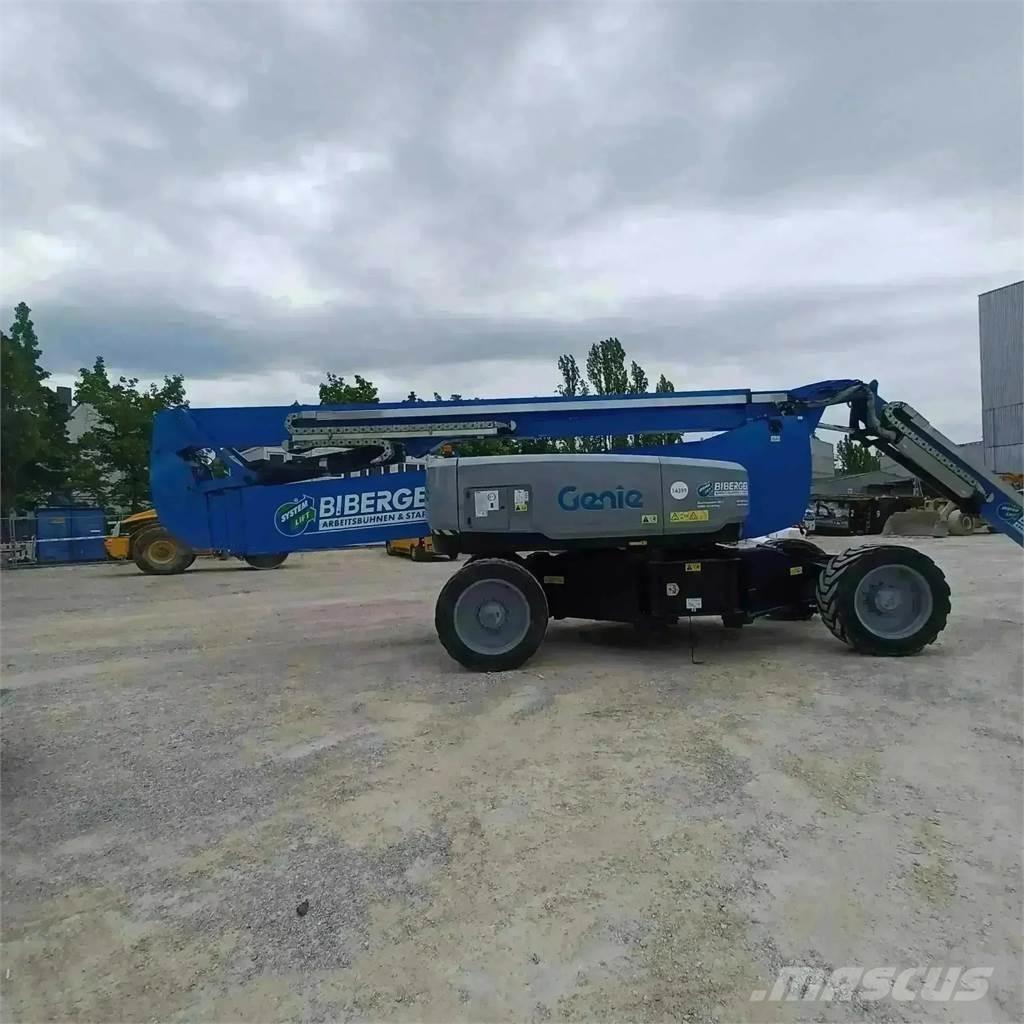 Genie ZX 135 Bomlifte med knækarm