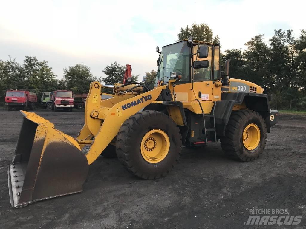 Komatsu WA320-5H Læssemaskiner på hjul
