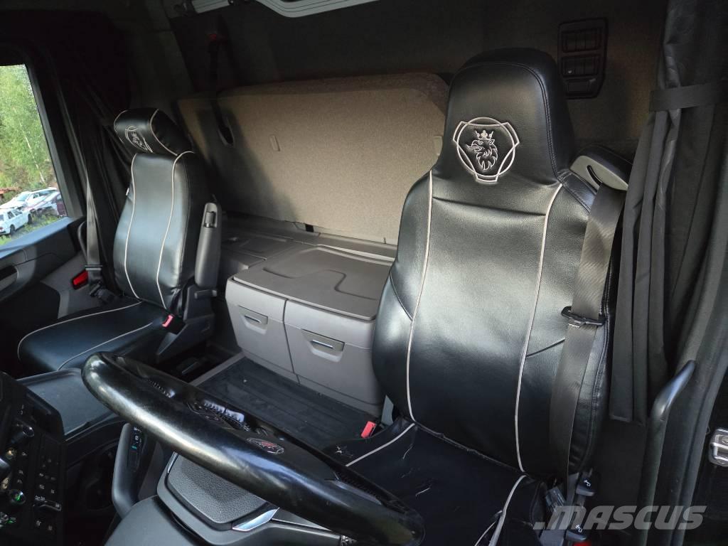 Scania R 450 Skovmaskintransportlastbiler