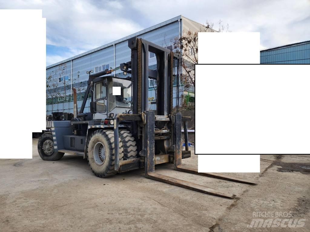 Kalmar DCE 330-12 Diesel gaffeltrucks