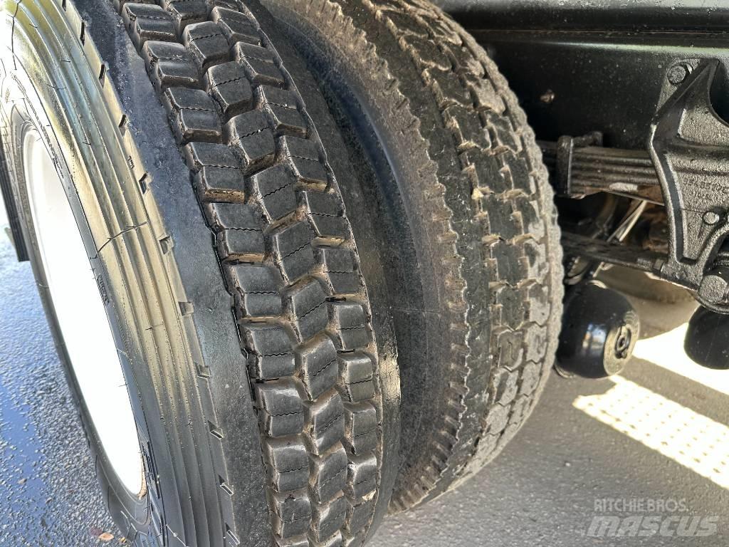 International 4300 Lastbil med lad/Flatbed