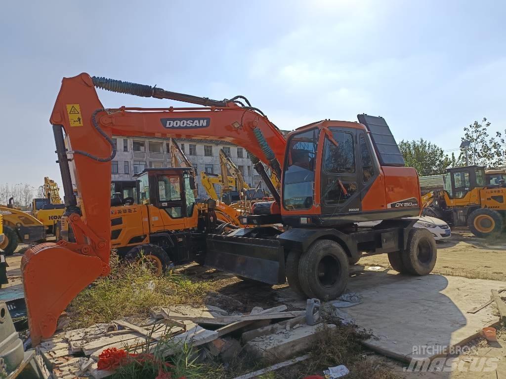 Doosan DH 150 W-7 Gravemaskiner på hjul