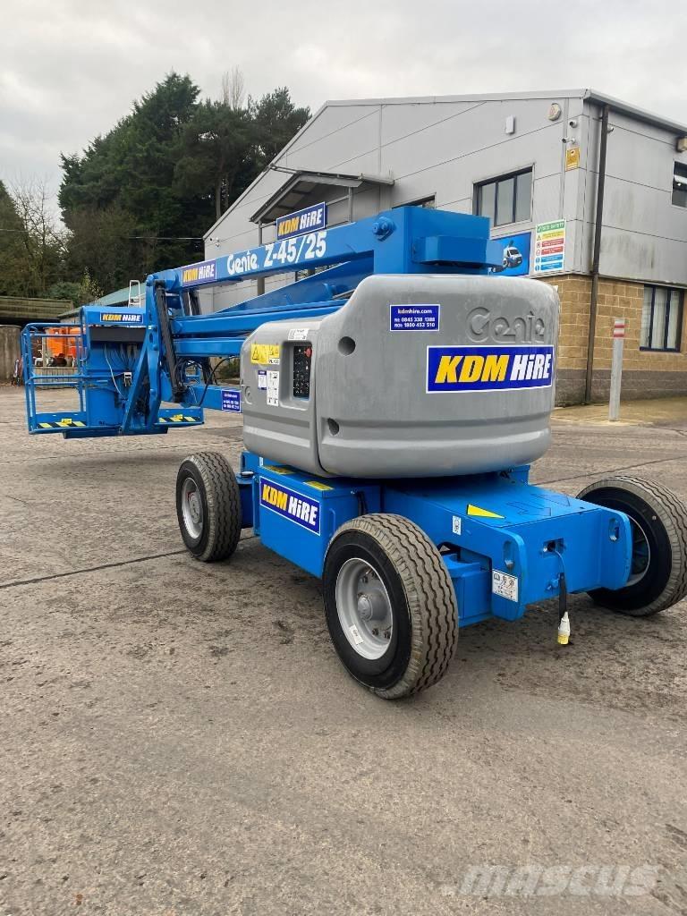 Genie Z 45/25 J Bomlifte med knækarm