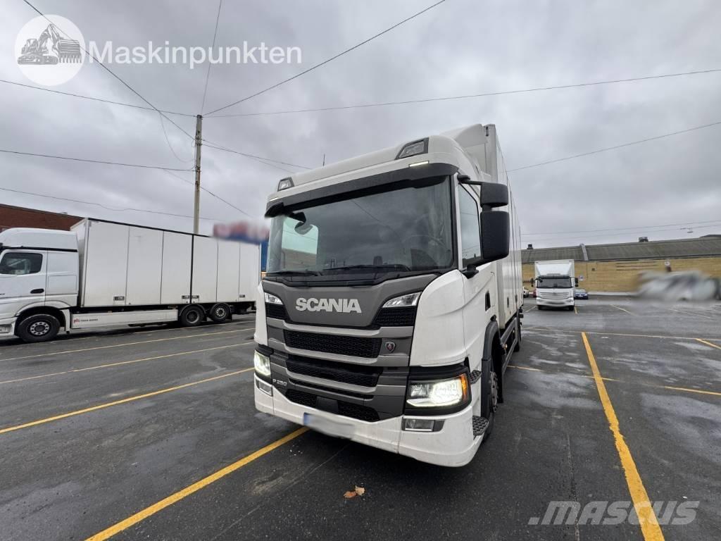Scania P 250 Fast kasse