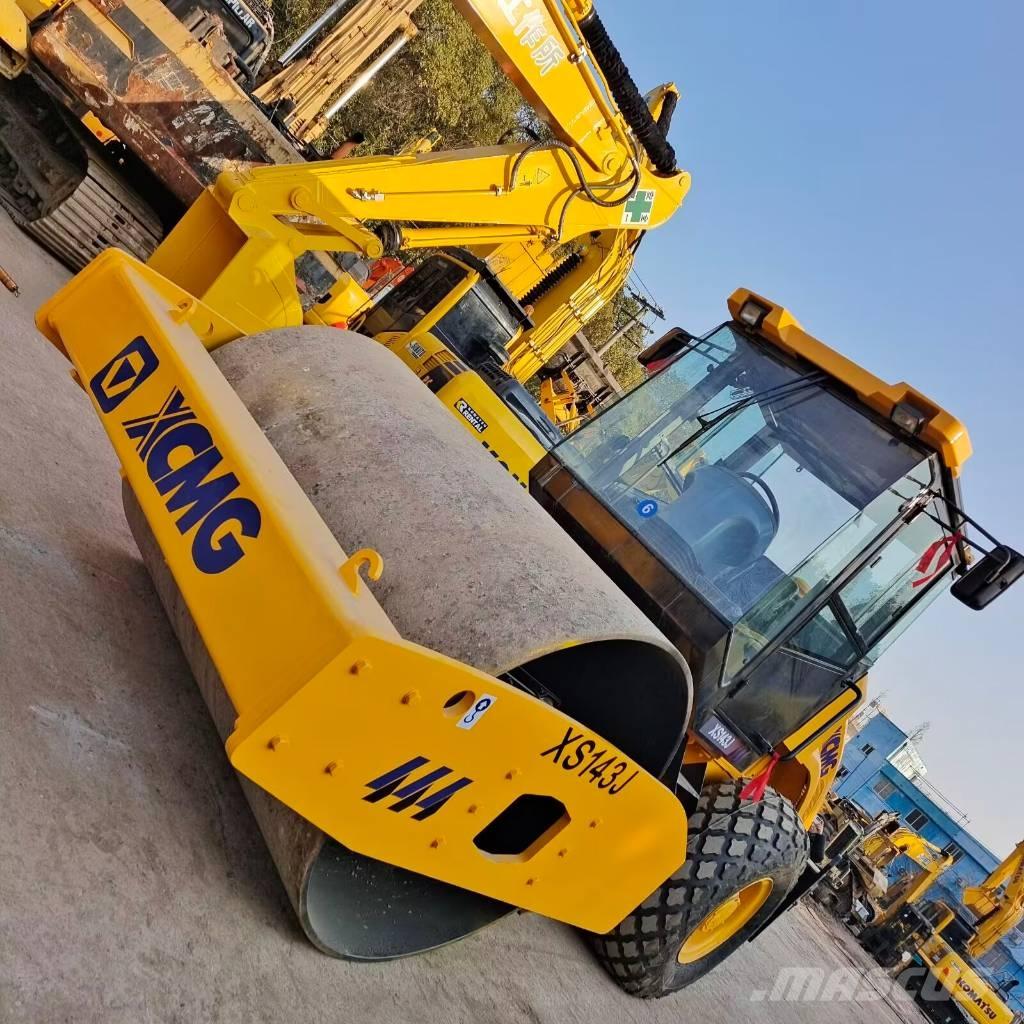 XCMG XS 143 J Enkelt tromle