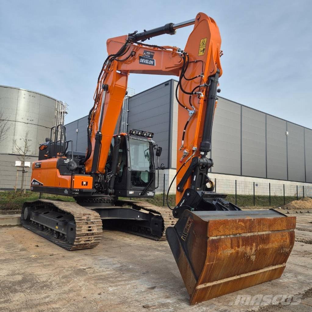 Doosan DX235LC-7 Gravemaskiner på larvebånd