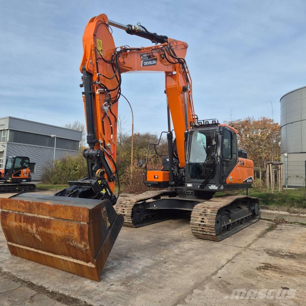 Doosan DX235LC-7 Gravemaskiner på larvebånd