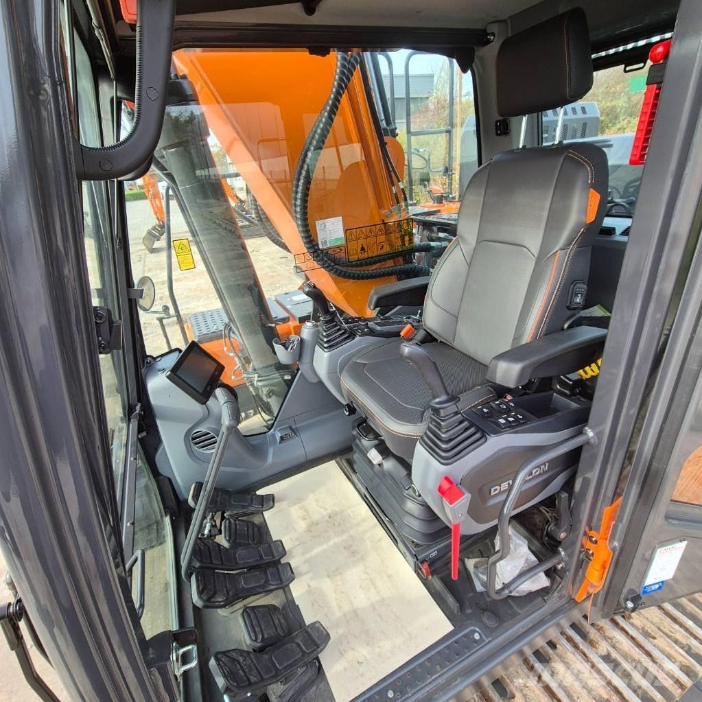 Doosan DX235LC-7 Gravemaskiner på larvebånd