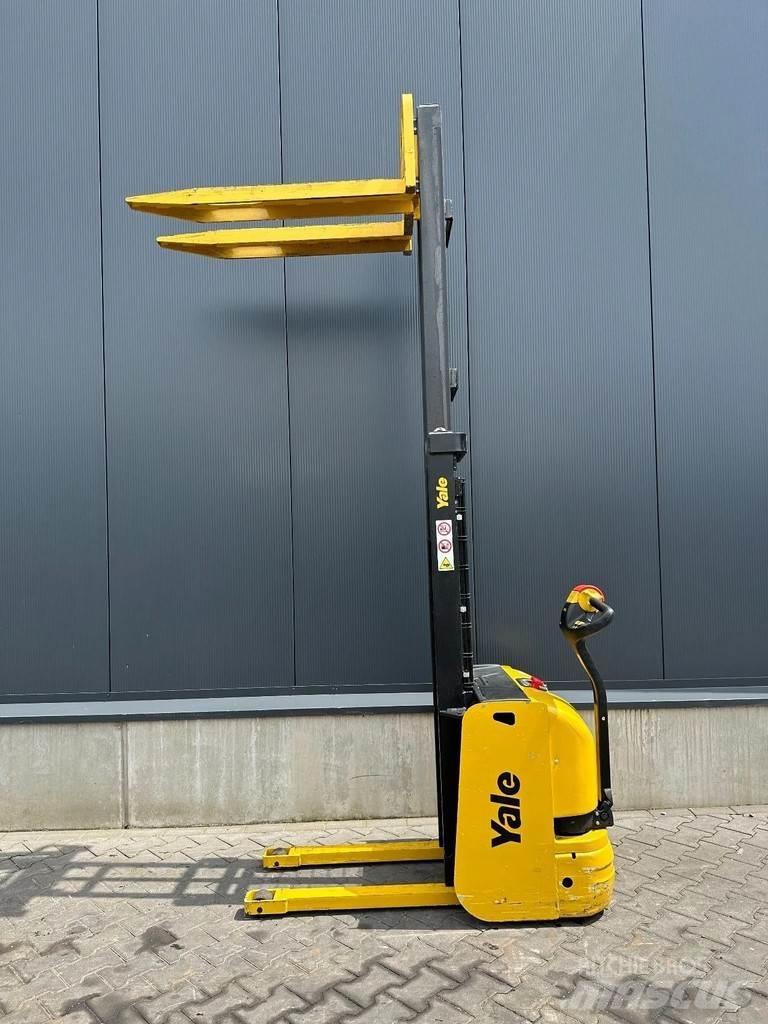Yale MS 10E-2860 Gaffelstabler med gående fører