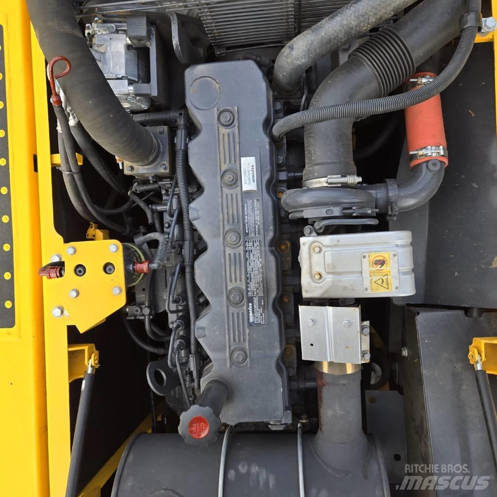 Komatsu PC 200-8 Gravemaskiner på larvebånd