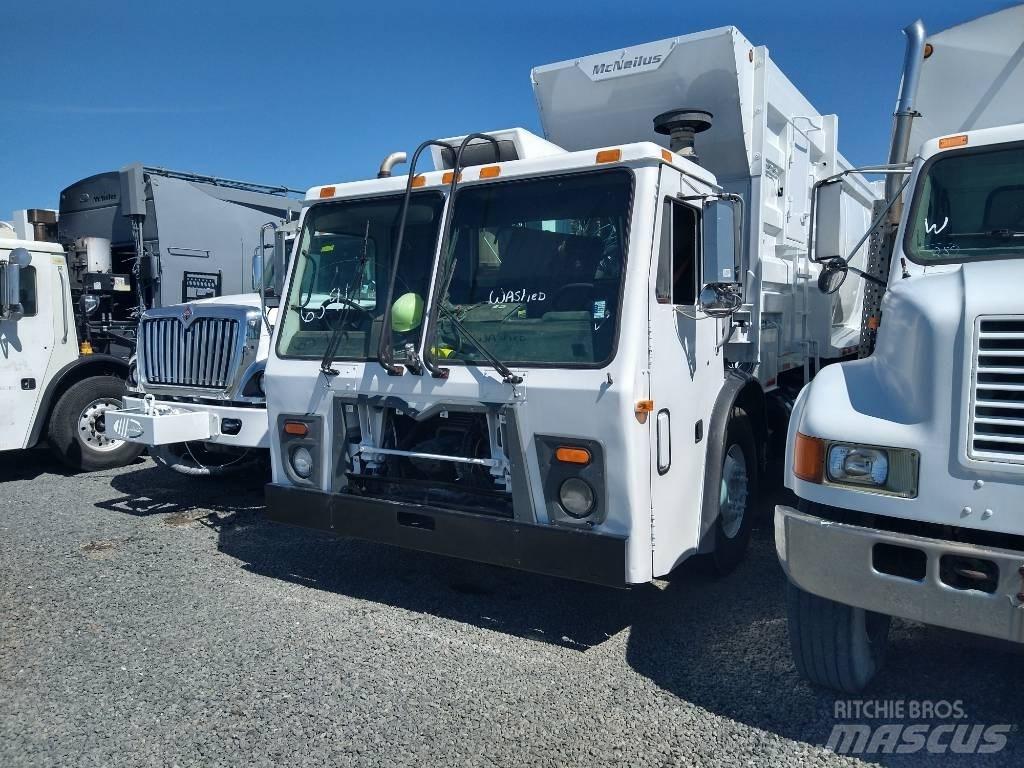 Mack LEU613 Renovationslastbiler