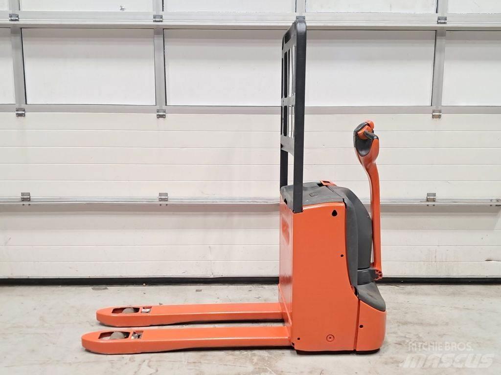 Linde T16 El-palleløftere