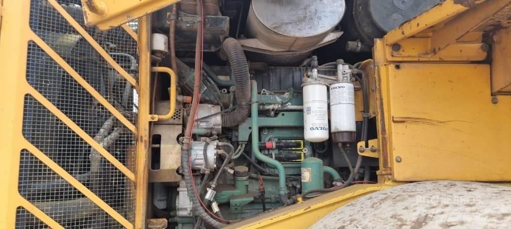 Volvo L 220 E Læssemaskiner på hjul