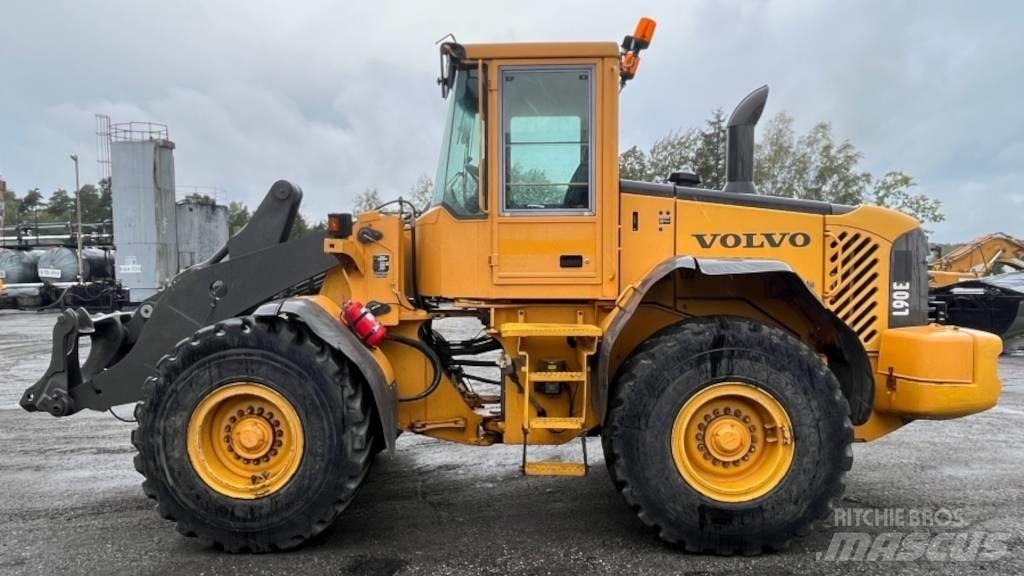 Volvo L 90 E Læssemaskiner på hjul