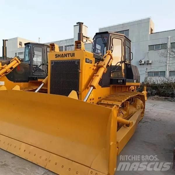 Shantui SD 22 Bulldozer på larvebånd