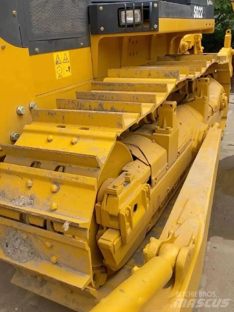 Shantui SD 22 Bulldozer på larvebånd