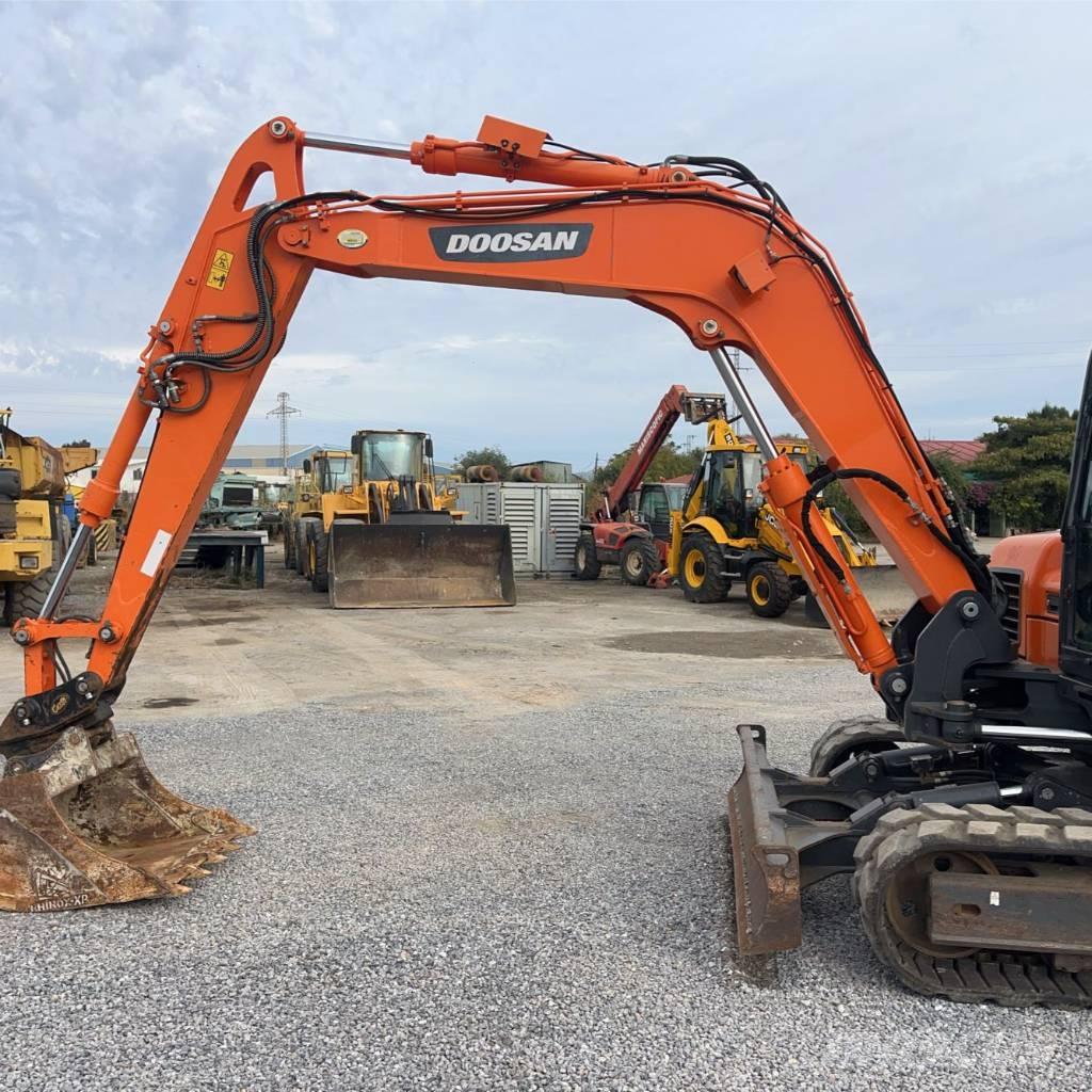 Doosan DX 85 R-3 Midi-gravemaskiner 7t - 12t