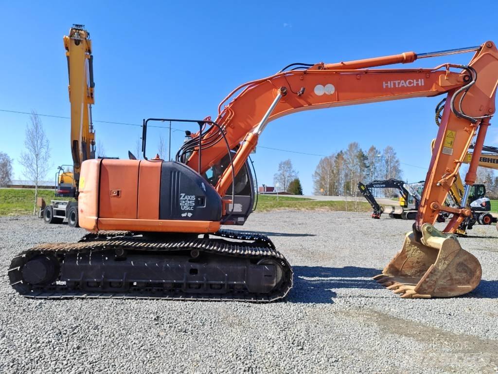 Hitachi ZX 225 US Gravemaskiner på larvebånd