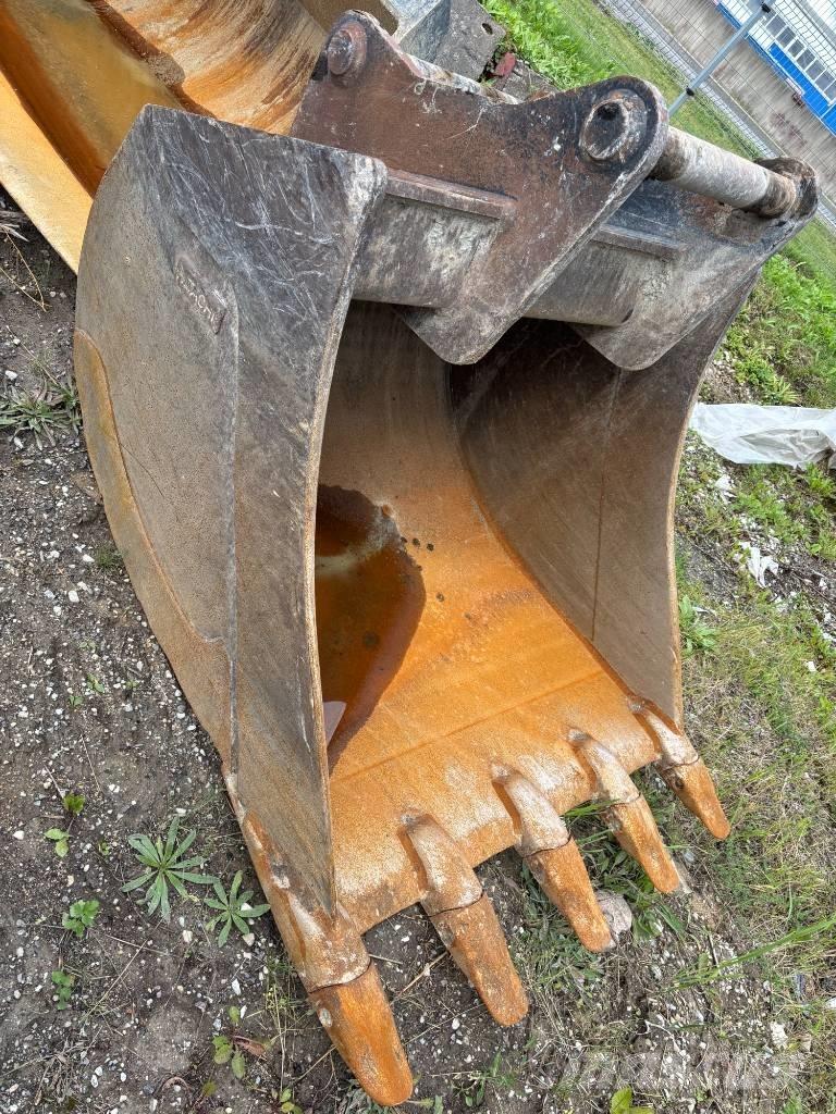 Hitachi ZX300LC-7 Gravemaskiner på larvebånd
