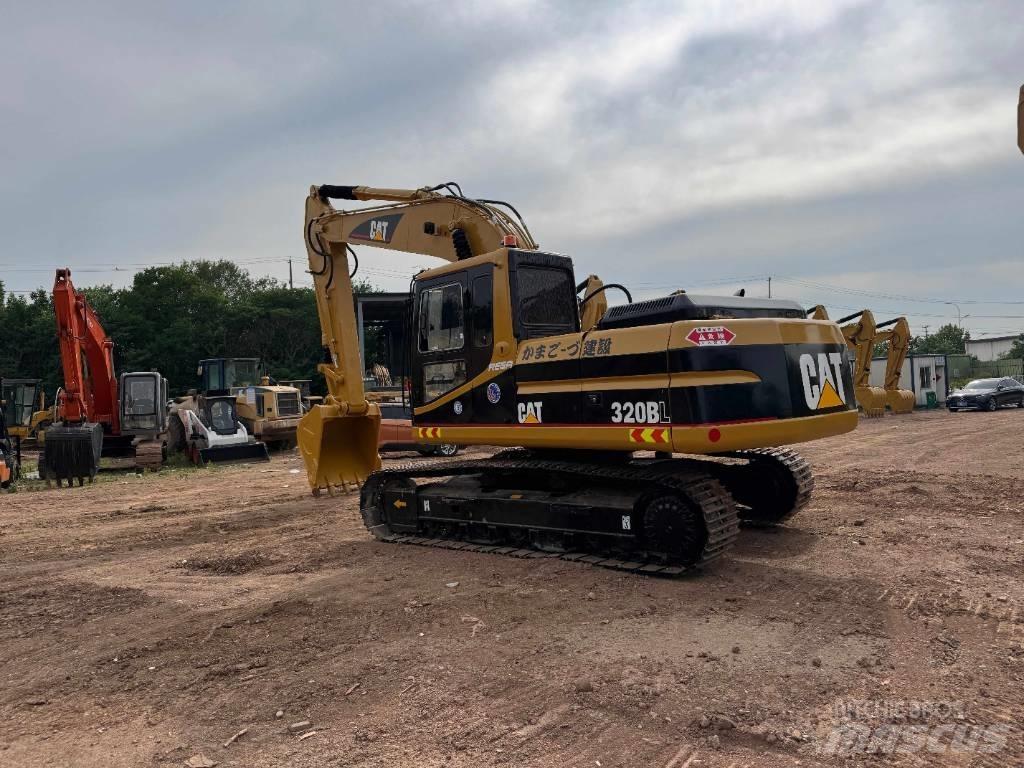 CAT 320 B L Gravemaskiner på larvebånd