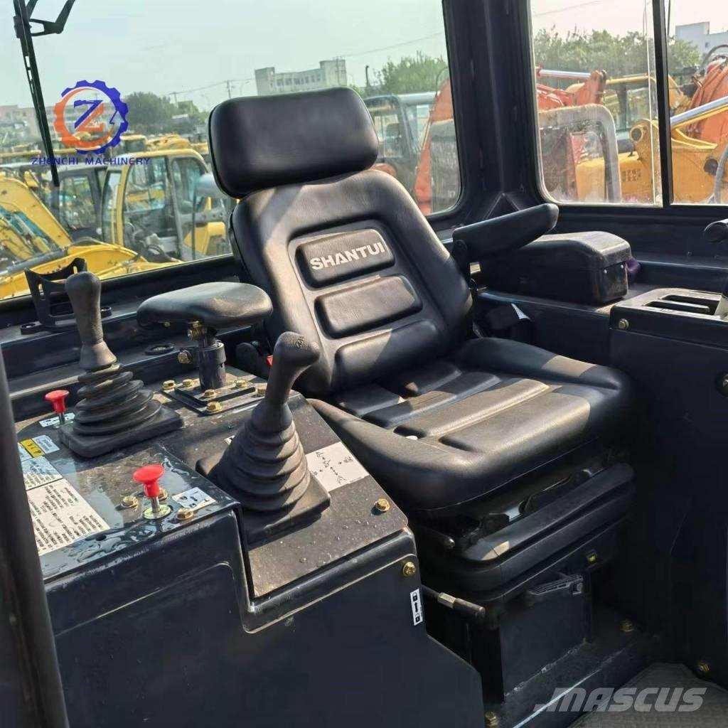 Shantui SD 22 Bulldozer på larvebånd