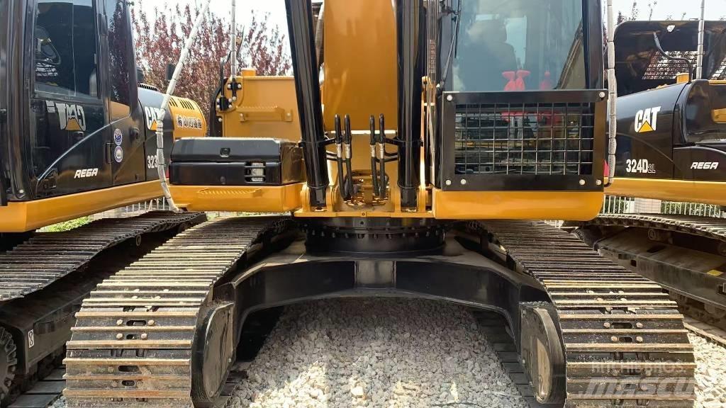 CAT 325 D Gravemaskiner på larvebånd