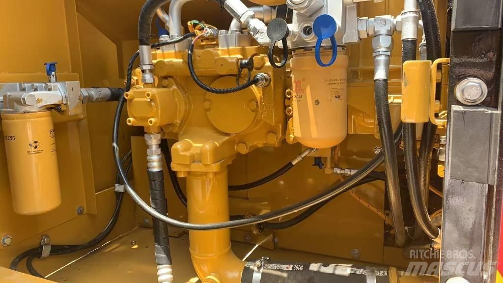 CAT 325 D Gravemaskiner på larvebånd
