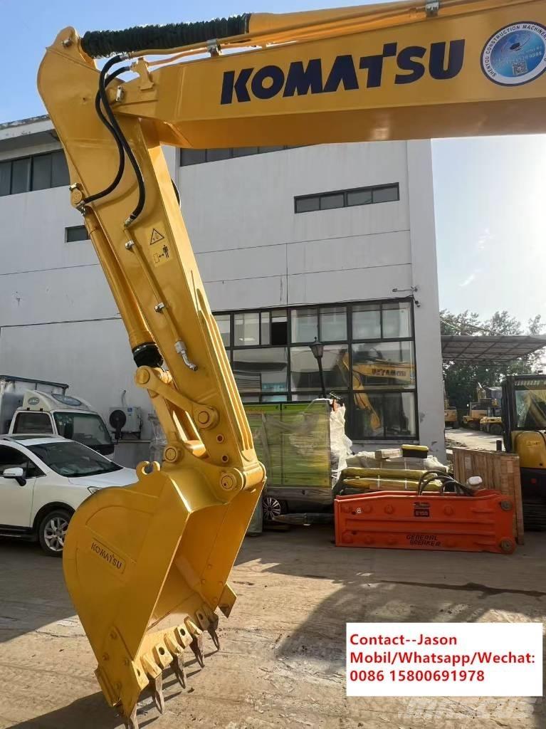 Komatsu PC 220-8 Gravemaskiner på larvebånd