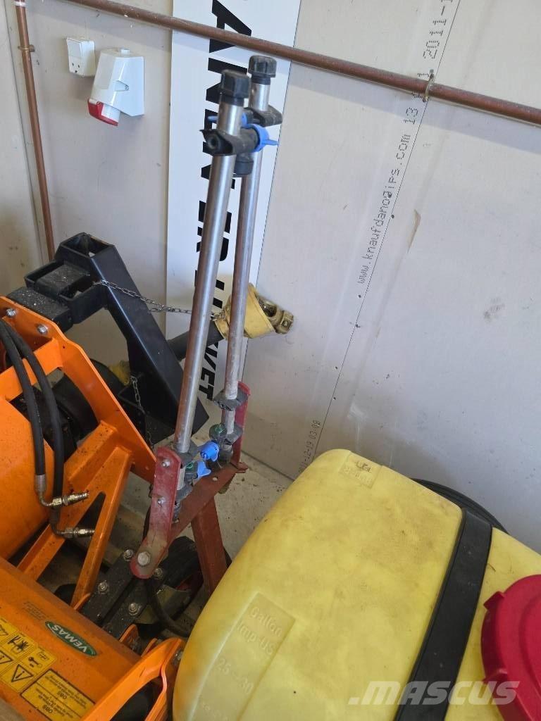 John Deere 855 Kompakte traktorer