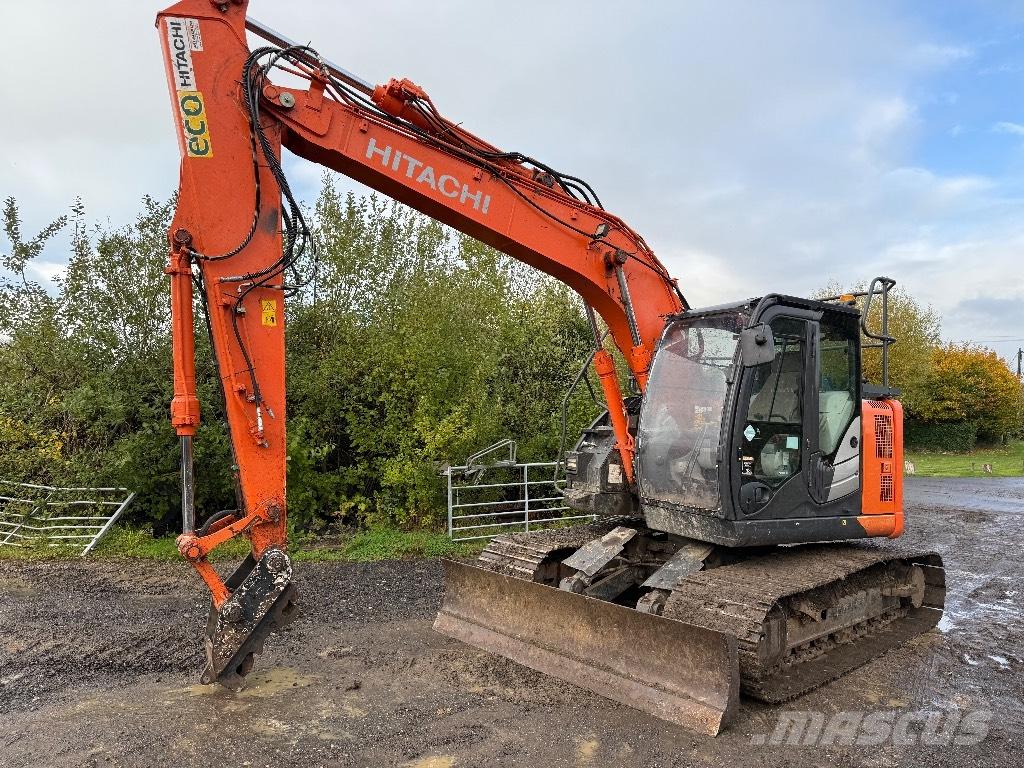 Hitachi ZX 135 US-6 Gravemaskiner på larvebånd