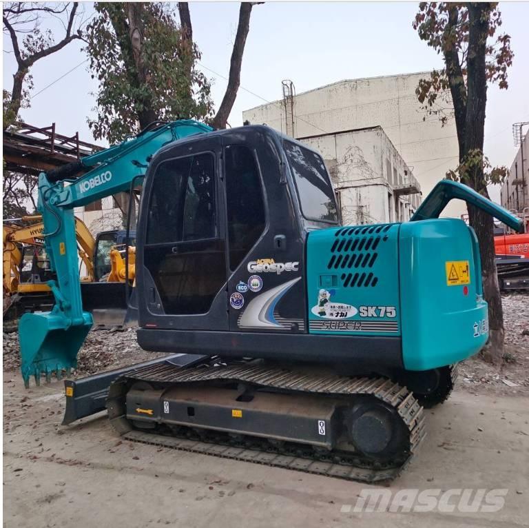 Kobelco SK 75 Midi-gravemaskiner 7t - 12t